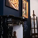 Appartement Gitadin - Deluxe Rousseau - Historical Center