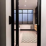 Gitadin - Deluxe Rousseau - Historical Center Appartement *