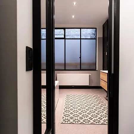 Gitadin アパート *