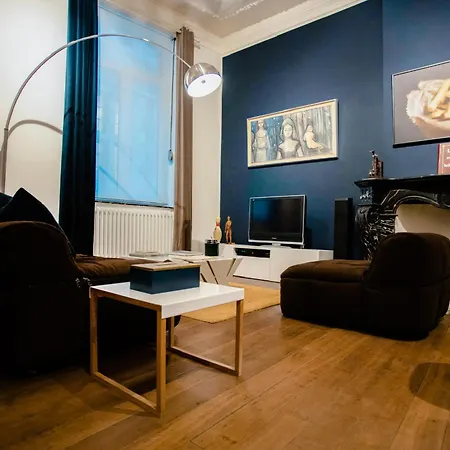 Gitadin - Deluxe Rousseau - Historical Center